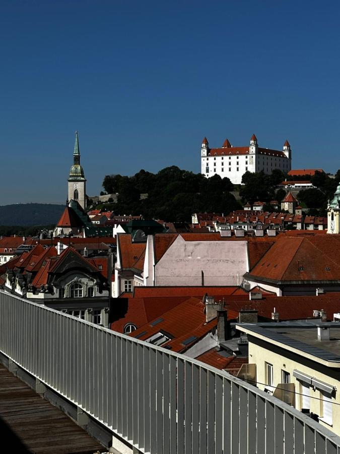 Luxury Penthouse At The Historical Centre With Free Parking Apartment Братислава Екстериор снимка