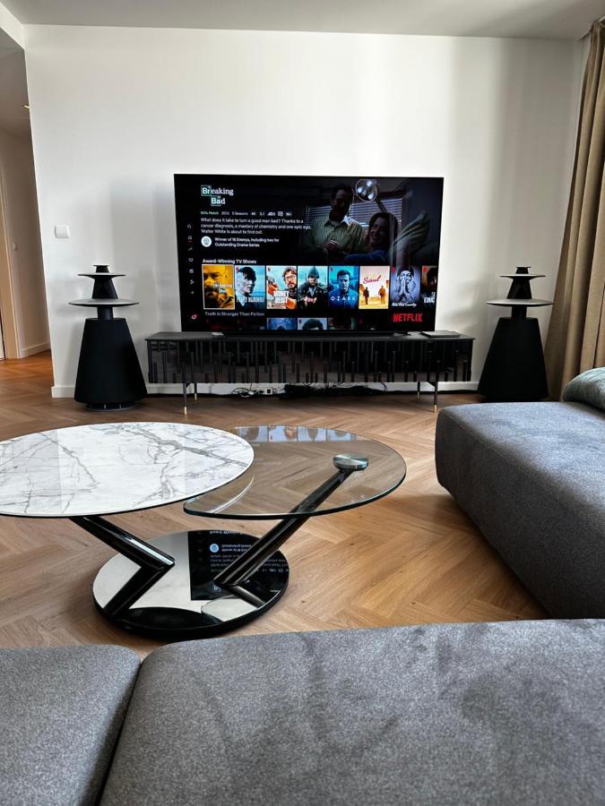 Luxury Penthouse At The Historical Centre With Free Parking Apartment Братислава Екстериор снимка