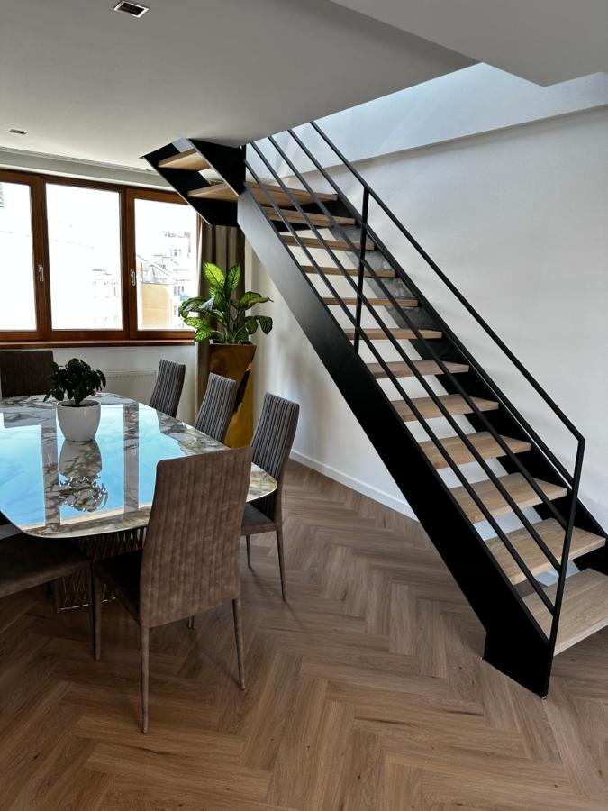 Luxury Penthouse At The Historical Centre With Free Parking Apartment Братислава Екстериор снимка