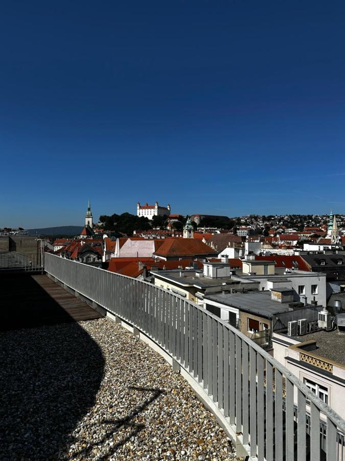 Luxury Penthouse At The Historical Centre With Free Parking Apartment Братислава Екстериор снимка