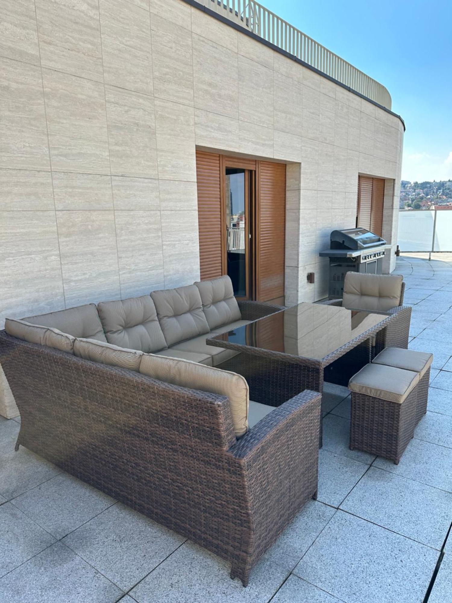 Luxury Penthouse At The Historical Centre With Free Parking Apartment Братислава Екстериор снимка